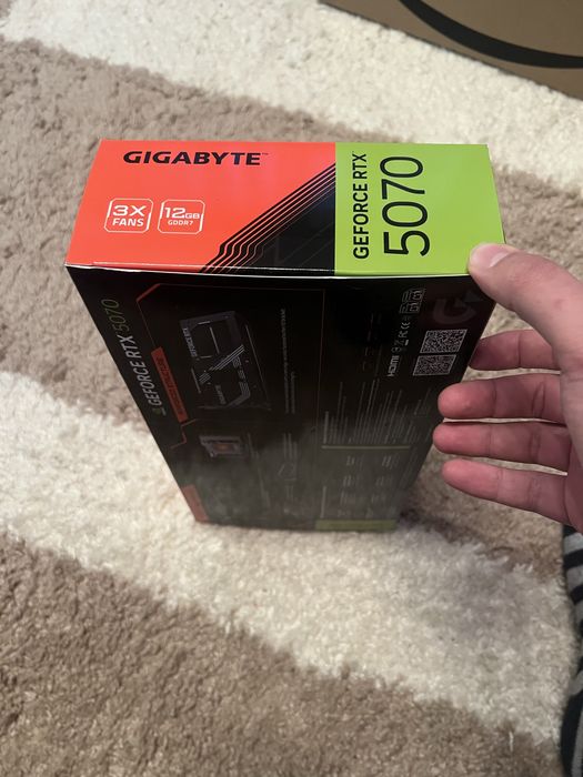 GIGABYTE GeForce RTX 5070 Gaming OC 12G