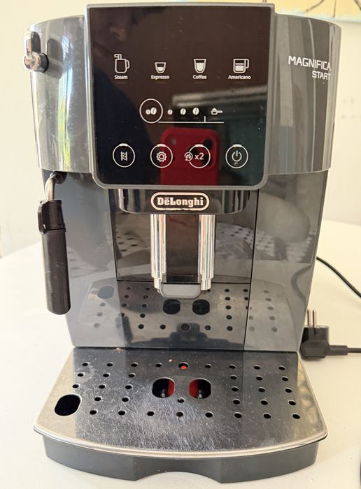 Кофемашина De’Longhi Magnifica