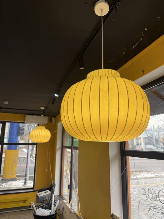 Продам люстры