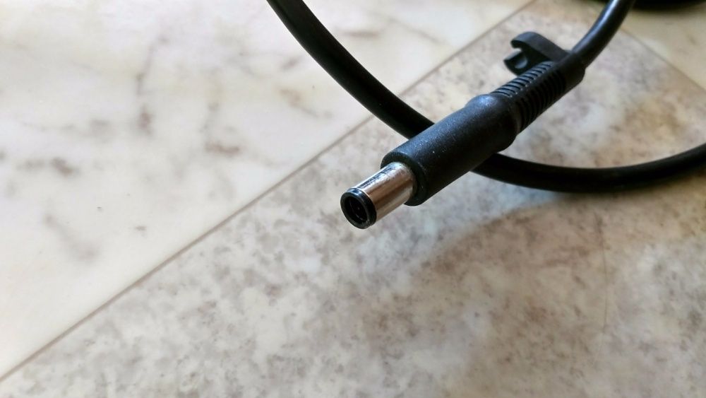 230W зарядно HP WORKSTATION 8760W/8770/8560/8570/ZBOOK 15-17 за лаптоп