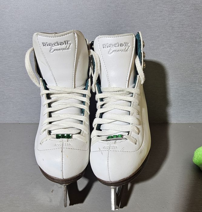 Patine 3005 gheata    patinaj artistic  Riedell Emerald  marime 33,5   (  22  cm lungime interioara).