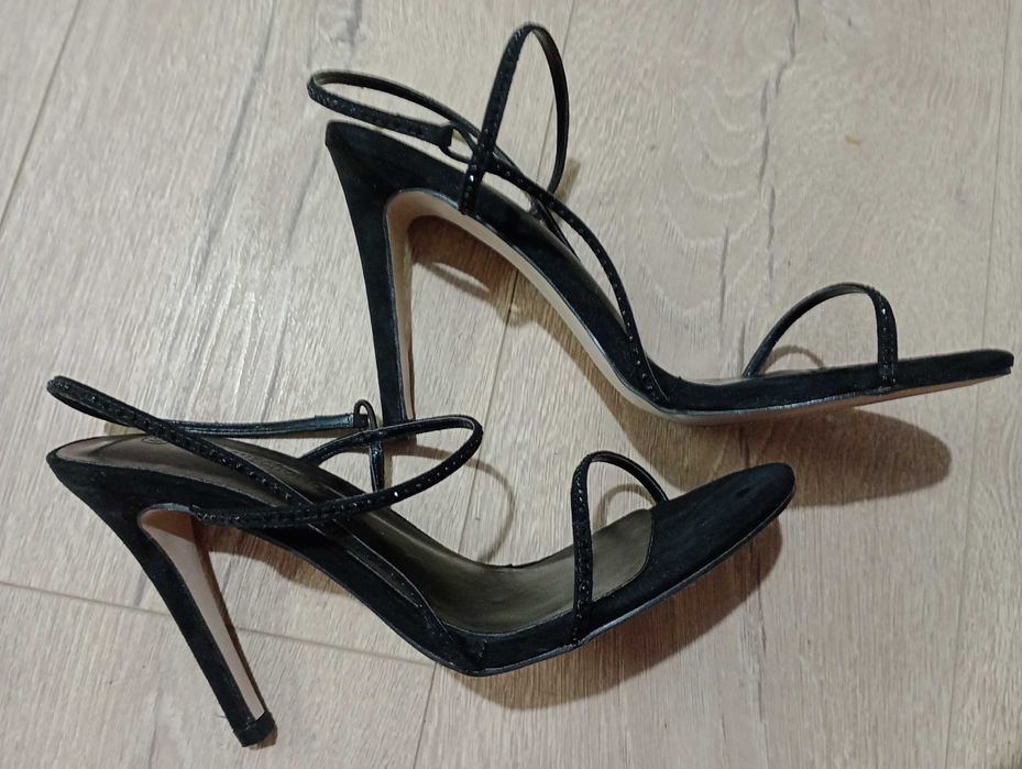 Нови сандали от България и Италия