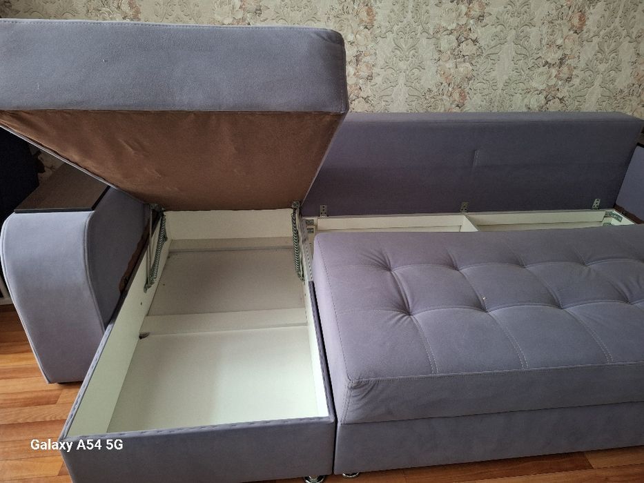 Диван в гостиную