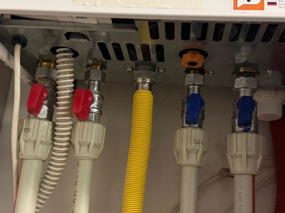 Газов проточен кондензен котел Ferroli