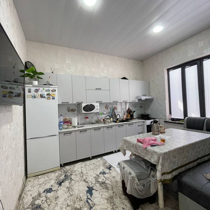 Абдурахмонов Хавас кучада 2 сотиг 4 хона ховли жой сотилади