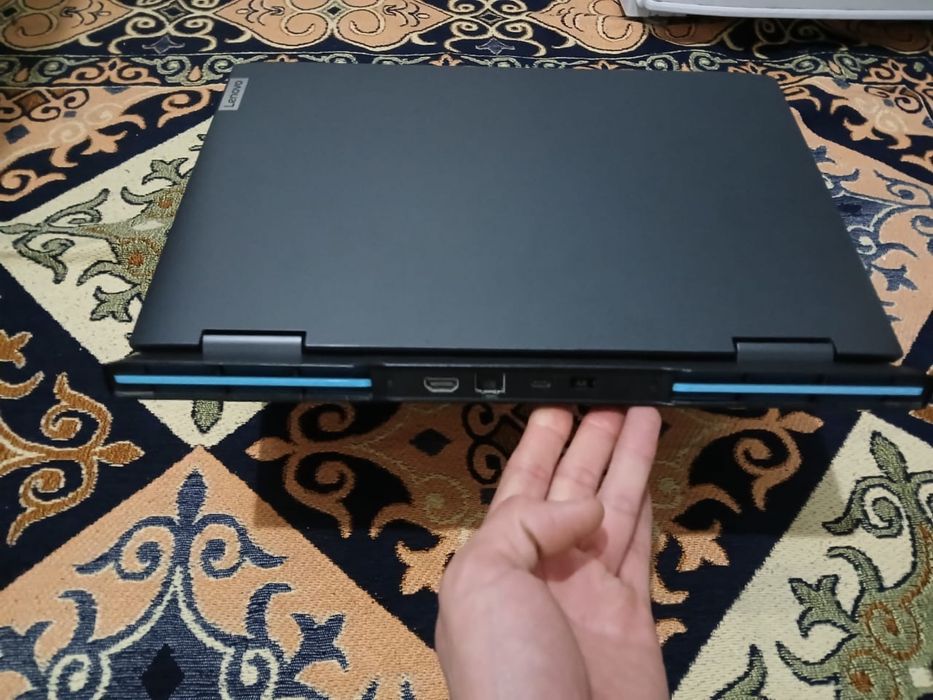 Ноутбук Lenova продаю