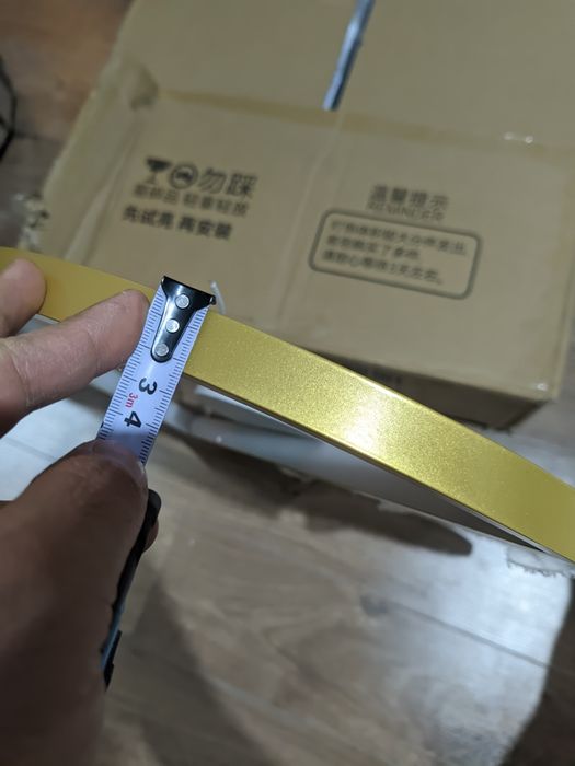 Потолочный светильник