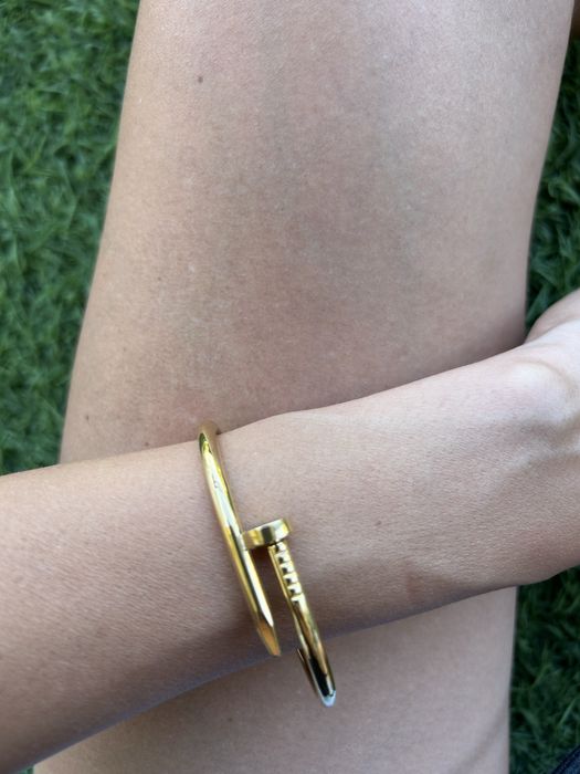 Стоманена гривна