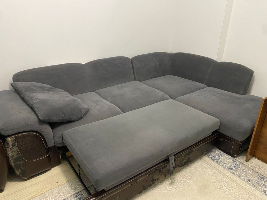 Диван б/у даром , самовывоз