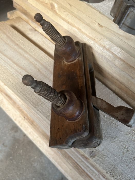 Rindele vechi din lemn