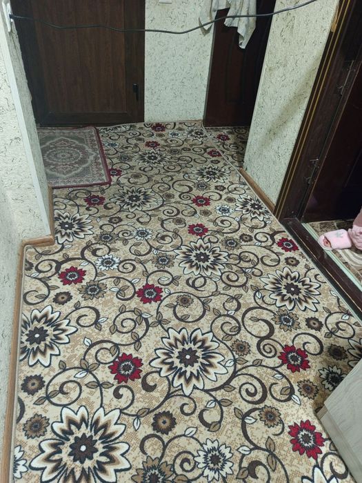 Gilamlar sotiladi 3 ta