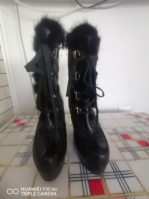 Продам зимние сапоги