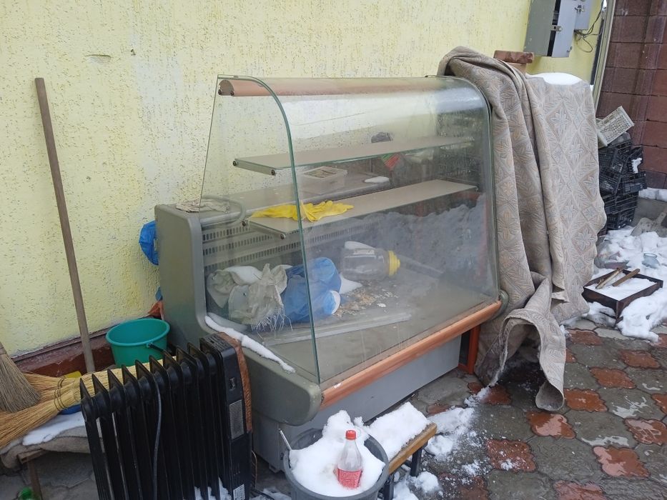 Витринные холодильники