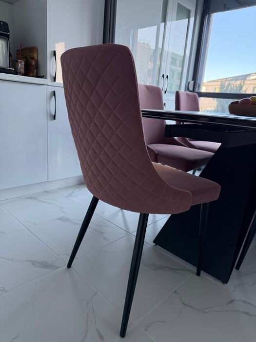 Модерни трапезни столове от кадифе – 6 бр.