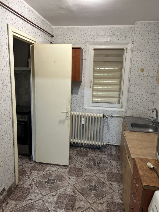 Apartament semidecomandat Brazda