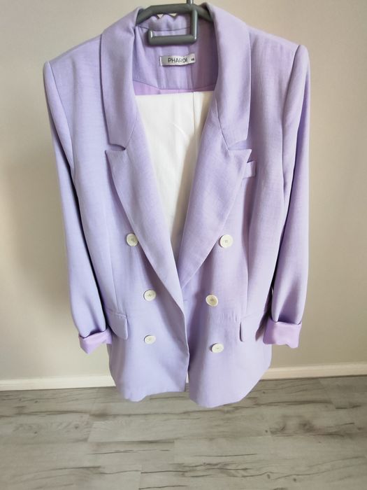 Продам  женский костюм