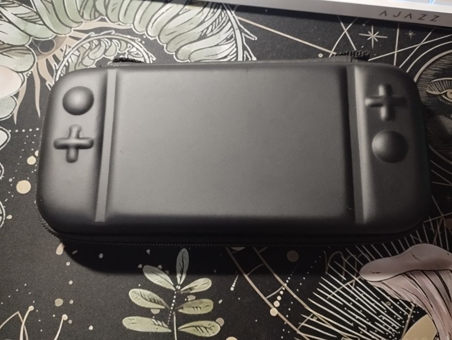 Продам Nintendo switch lite