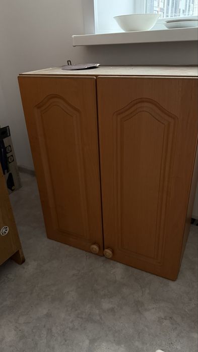 продам кухонный гарнитур 8 000 тыс