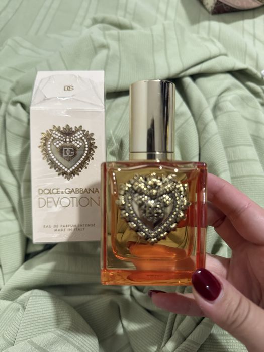 Оригинал  духи продам в коробке