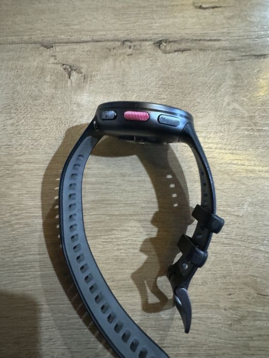 Продам часы Polar vantage v2