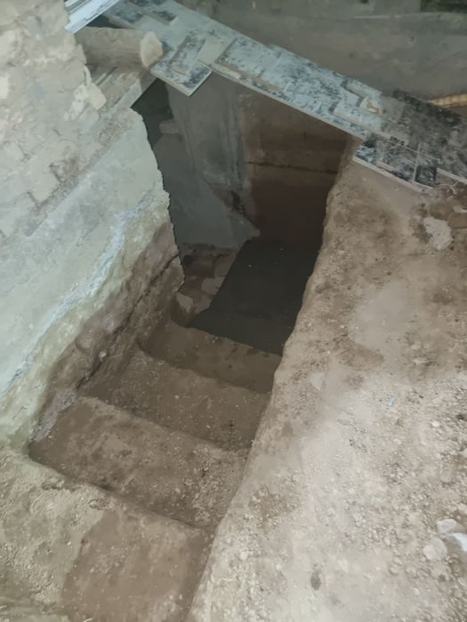 назарбек мевазорда 3 сотик 0.7 захват сотилади