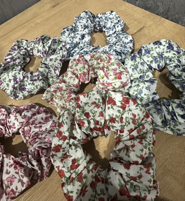 Резинки с цветочным узором