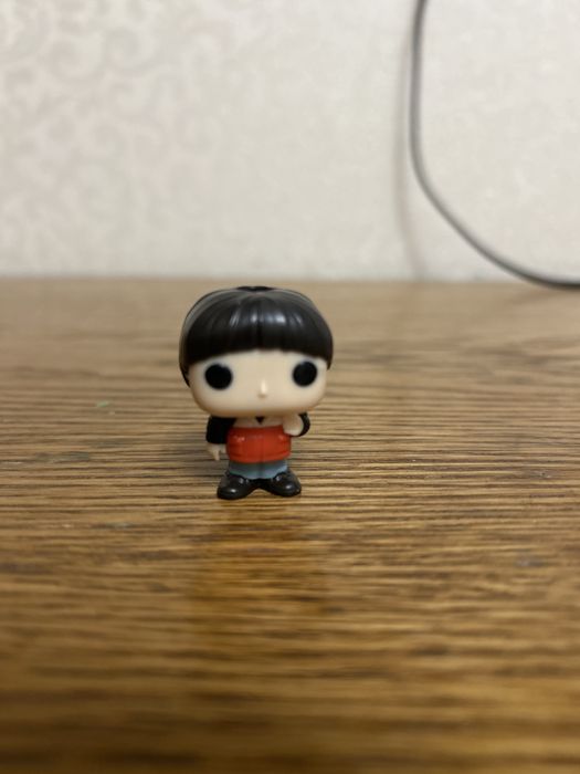 Фигурка из киндер осд