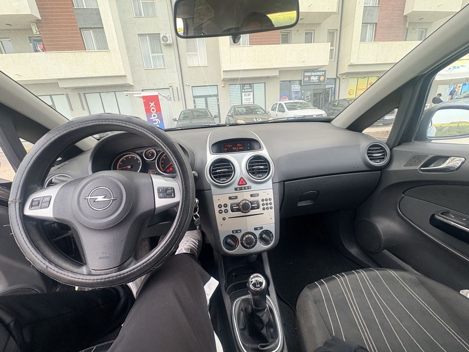 Opel Corsa  1.2 benzina, 80 CP, fabricatie 2009