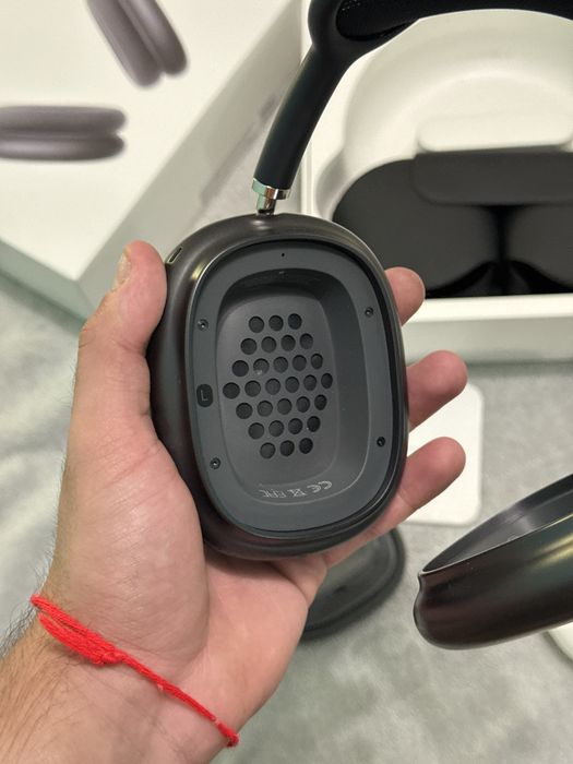 Apple AirPods Max