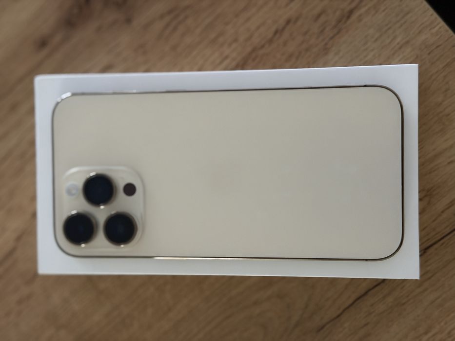 Vand iphone 14 pro max gold