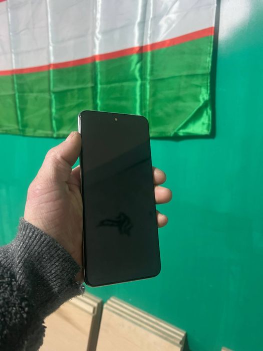 Redmi note 9 pro 4/64 gb ishlashi yaxshi