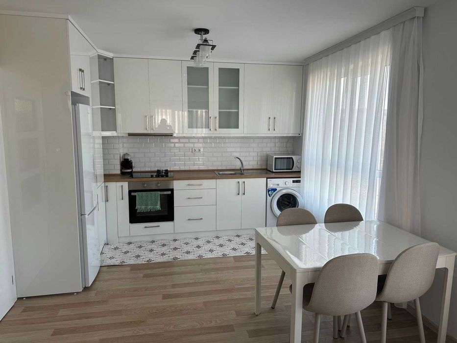 Дава се под наем Тристаен апартамент в Пловдив, Южен - 90 кв.м за 648.21 € - Снимка #3