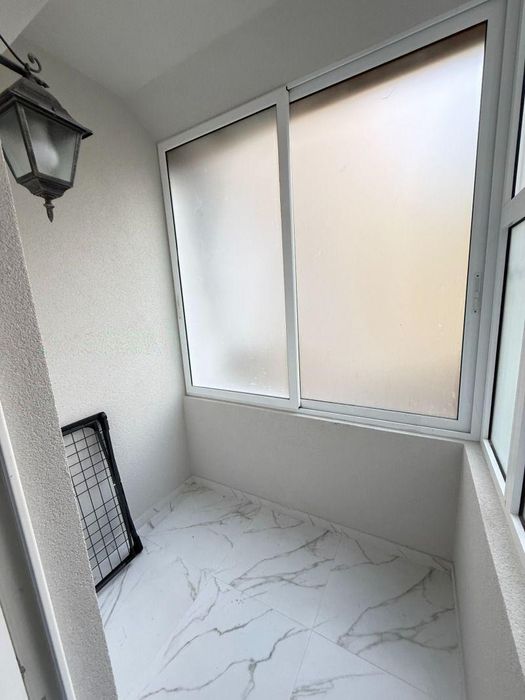 Дава се под наем Тристаен апартамент в София, Център - 120 кв.м за 1993.59 € - Снимка #10