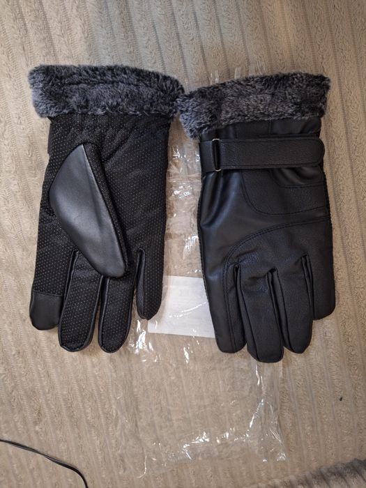 Мужские новые перчатки