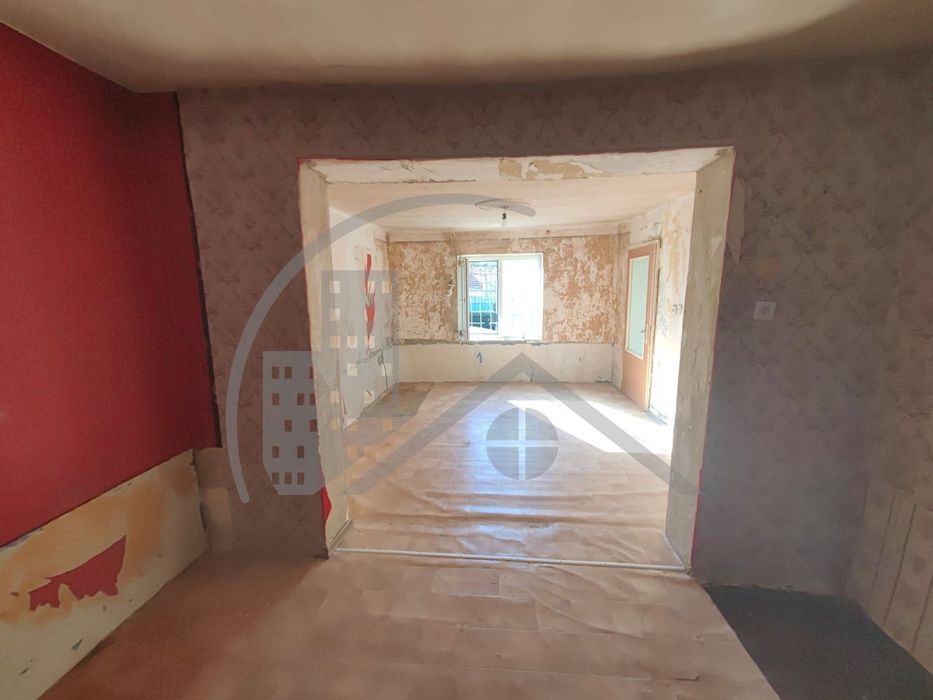 Продава се Къща в Варна, Христо Ботев - 50 кв.м за 1060 €/кв.м - Снимка #1