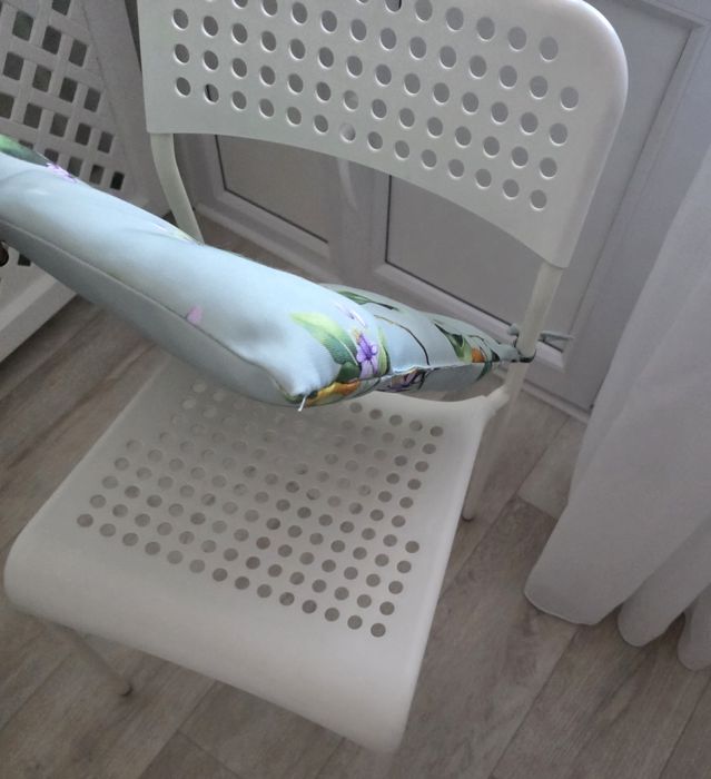 Продам стулья икея