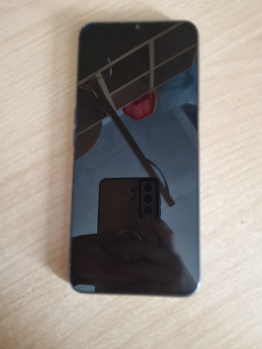 Телефон  Realme c31 срочно