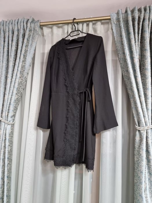 Rochie petrecuta Mango, maneci evazate