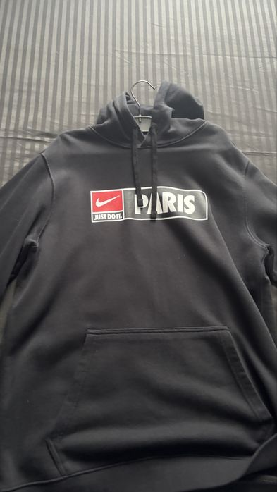 Vand un haul de haine noi pe care nu le am purtat niciodata