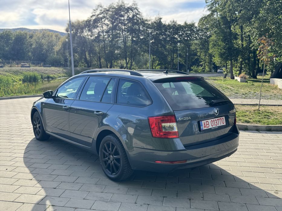 SKODA Octavia 2020 — imagine 3