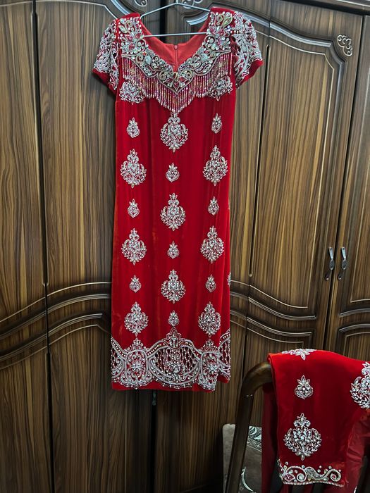 Kuylak ishton qizil, toshli