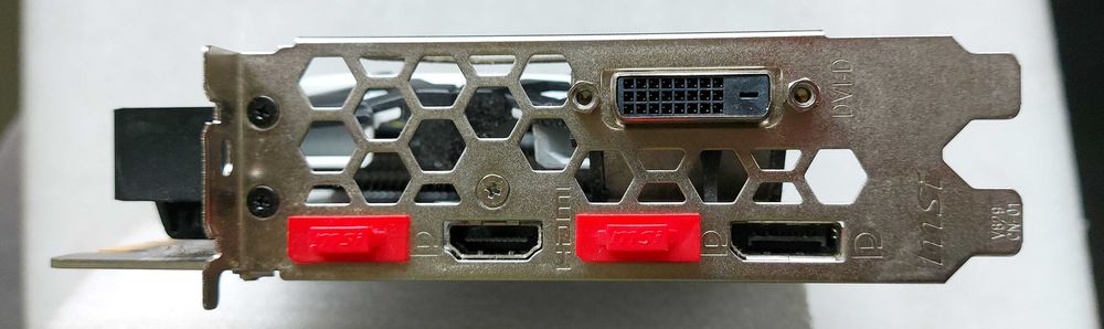 Placa video MSI GeForce GTX 1070 Armor OC 8GB GDDR5 256-bit