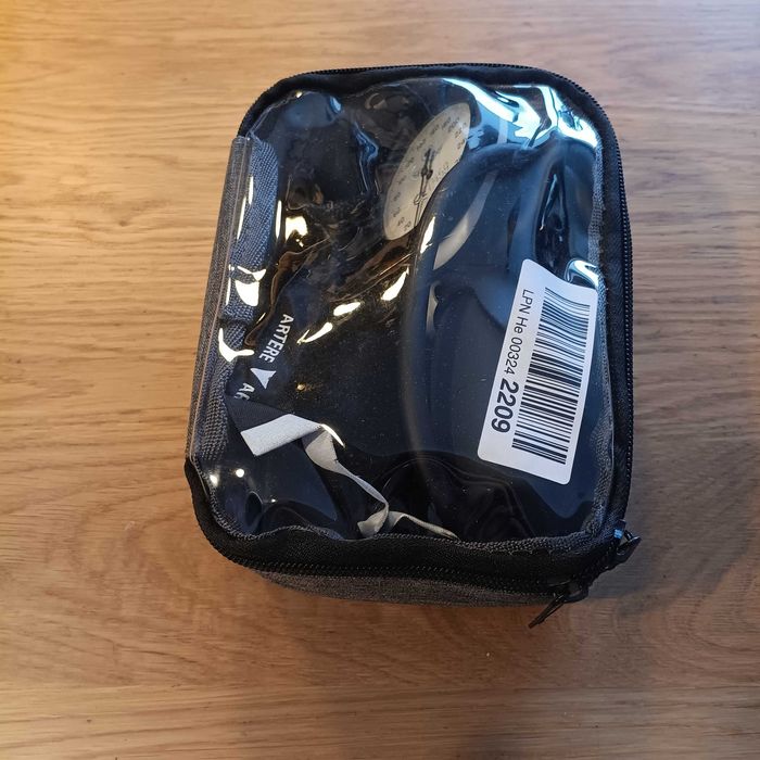 НОВ! Механичен апарат за кръвно налягане за възрастни (M)