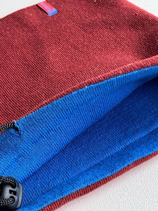 И шапка и шарф 2-в-1. Из Decathlon Spain.