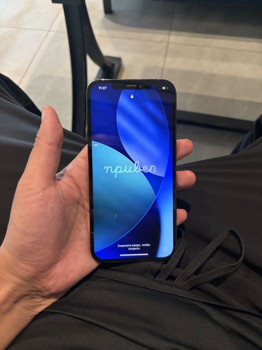 Продам Iphone 12proMax