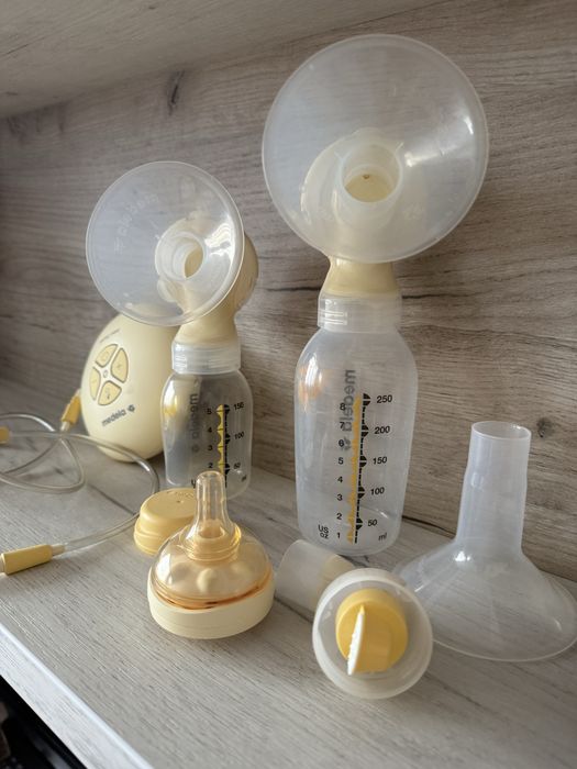 Двуфазна електрическа помпа за кърма Medela