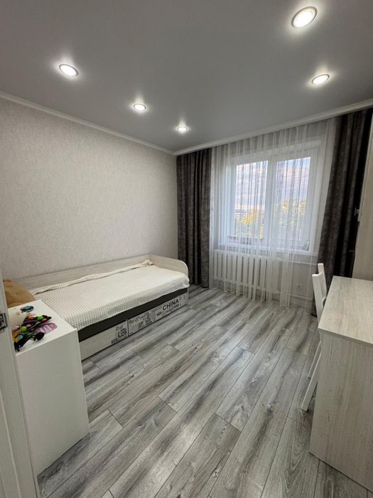 В продаже 3 комн квартира.