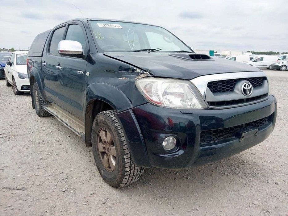 Dezmembrez Toyota hilux  2.5 Diesel 144CP, 2005-2015