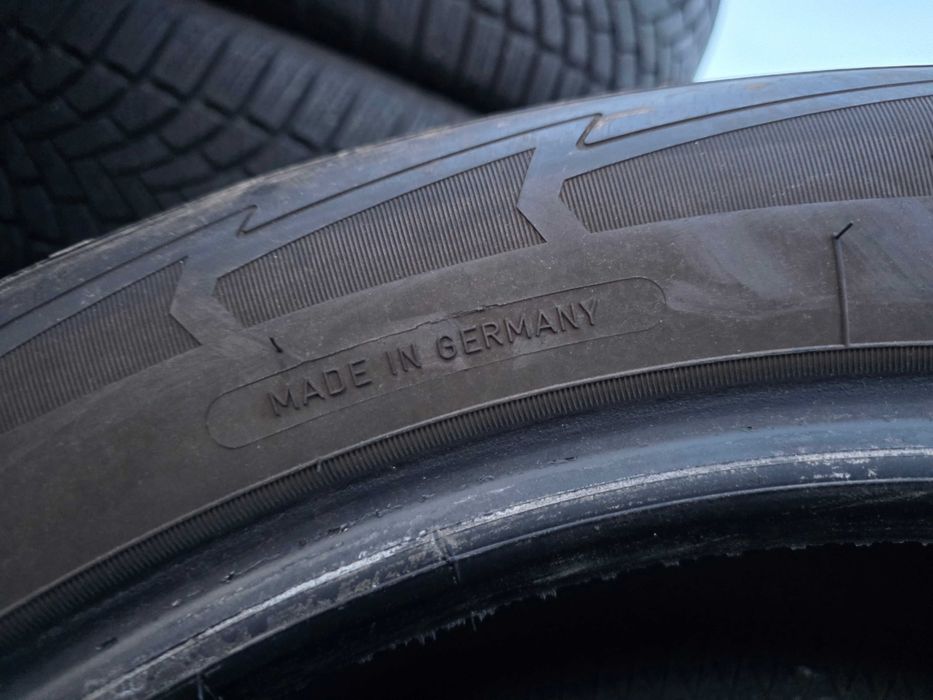 4бр Зимни гуми 225 60 18 - Goodyear