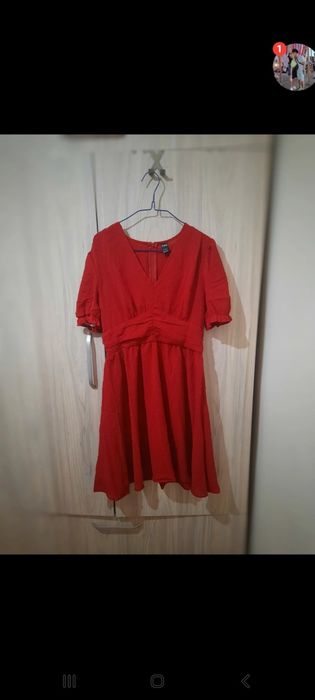 Rochie rosie de vara